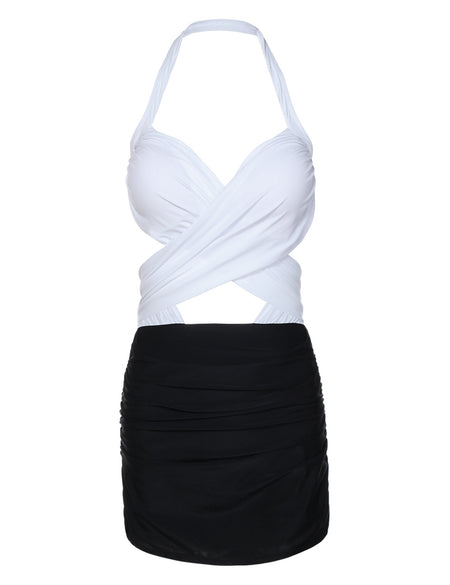 Snazzy Plugging Neck White One Piece Swimwear Criss-Cross Ruched